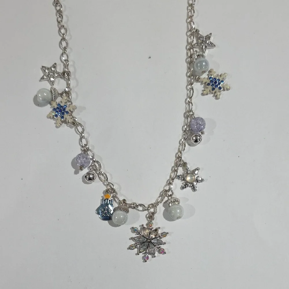 Silver Snowflake Necklace – Sparkle Star & Bead Charm Holiday Statement Jewelry